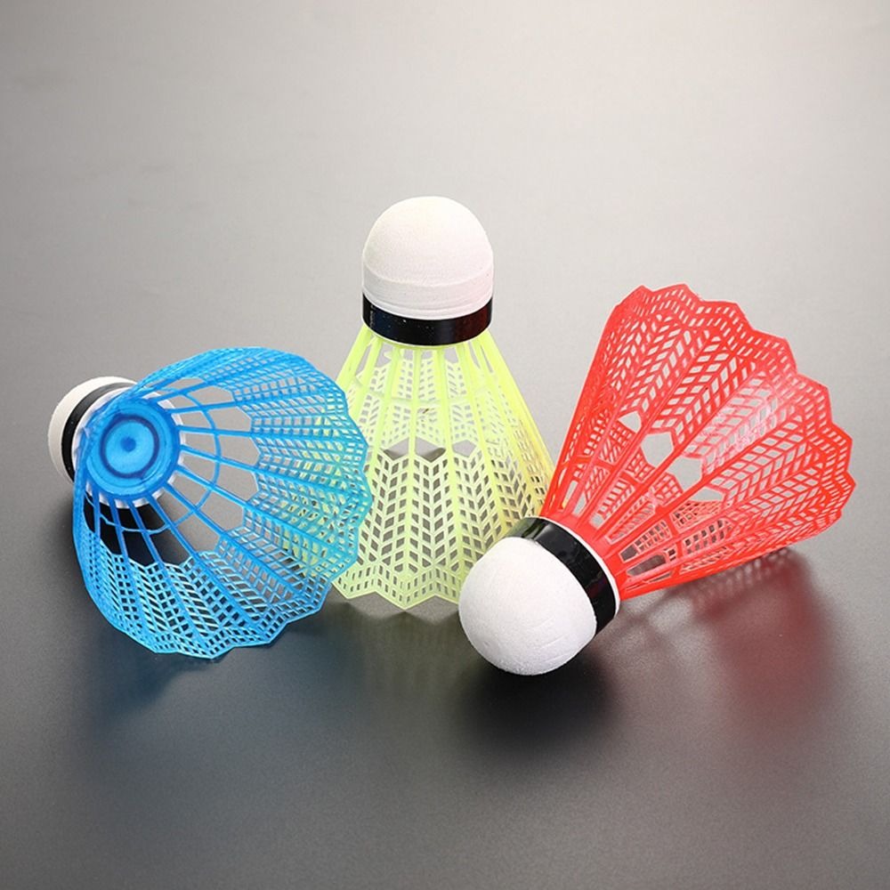 6/12PCS Windproof Plastic Shut - Badminton Nylon Shuttlecock 评论和价格